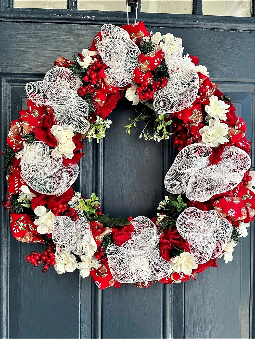 Christmas Gingerbread & Cookies Holiday Wreath 18” in Red & White